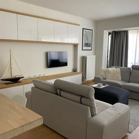 Perfect Gelegen Met Gratis Parkeerplaats Ostende